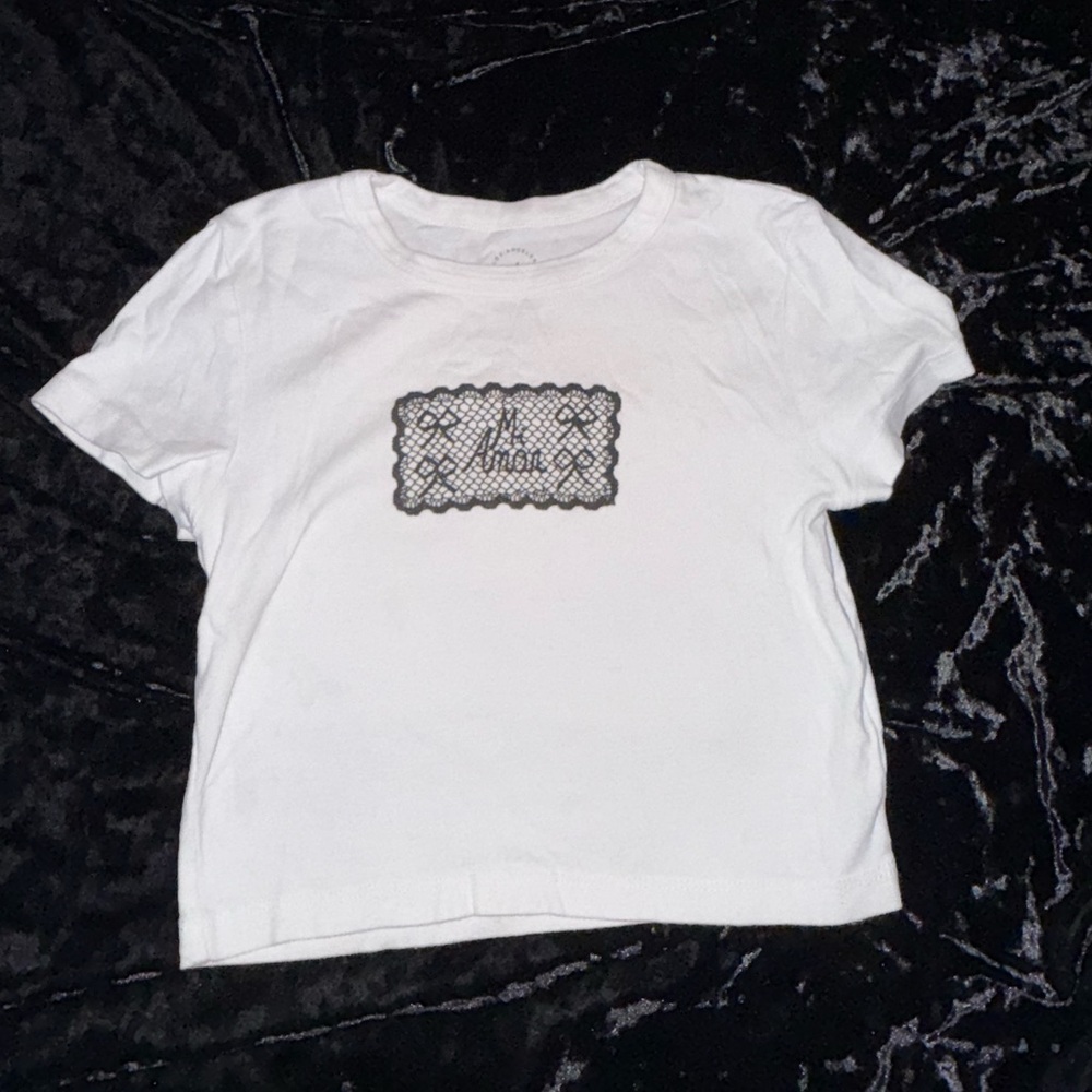 White graphic PacSun, baby tea, Mi amor